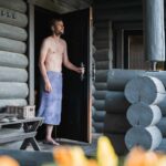 Besuch der traditionellen Rauchsauna in Jyväskylä Finnland.