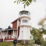 eindrucksvoller Leuchtturm an der Westküste Finnlands