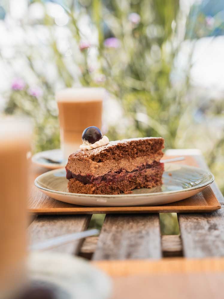 Leckerer Kuchen im Badhus Lingenau