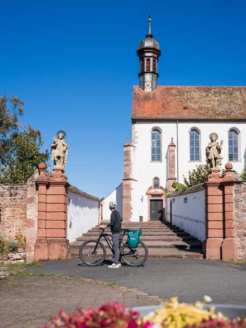 Kloster Schönau im Naturpark Spessart