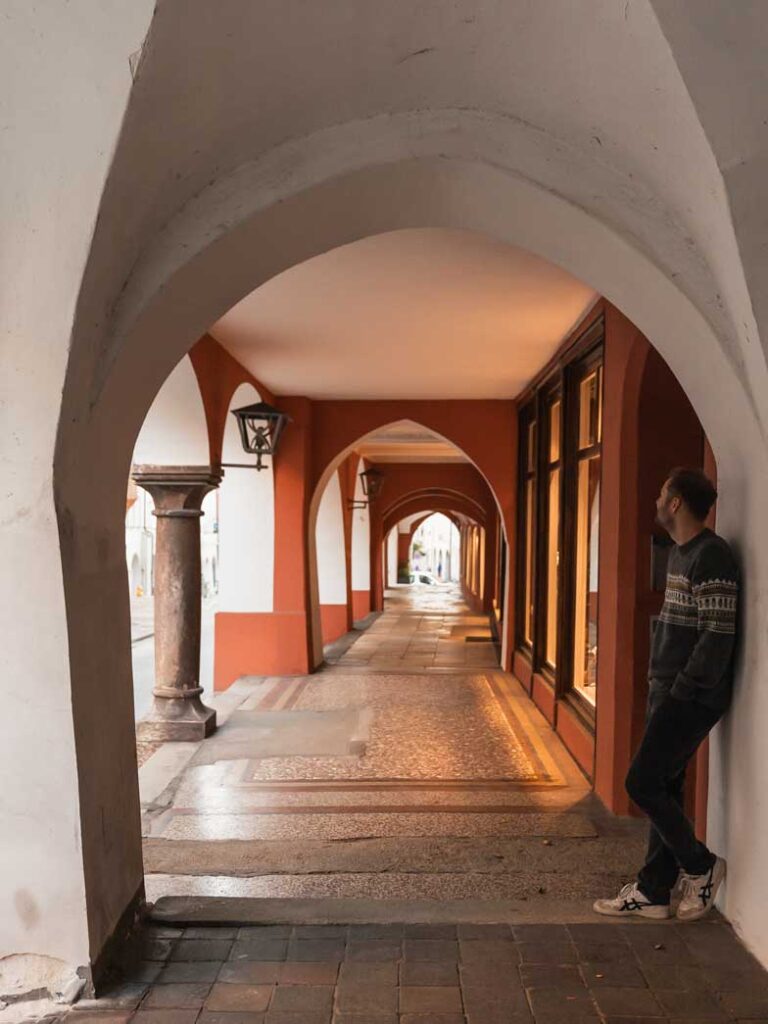 Kleine Arkaden in der Altstadt von Wasserburg