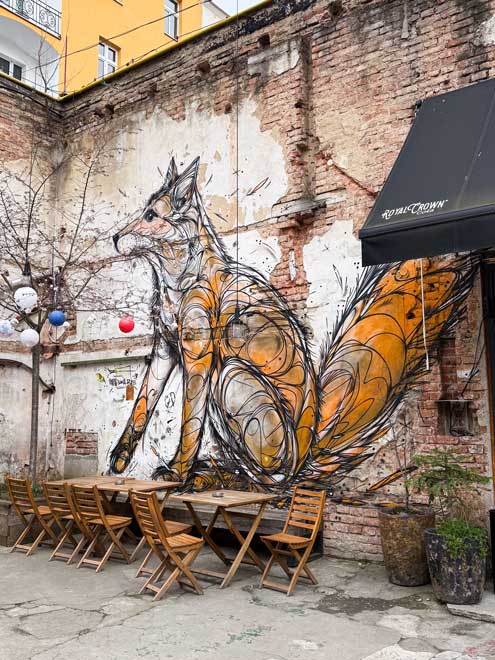 Holesovice Prag Vnitroblock Streetart