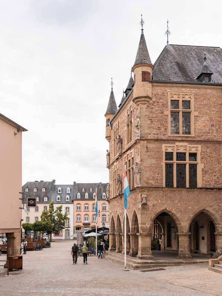 Luxemburg Sehenswürdigkeiten Echternach Marktplatz