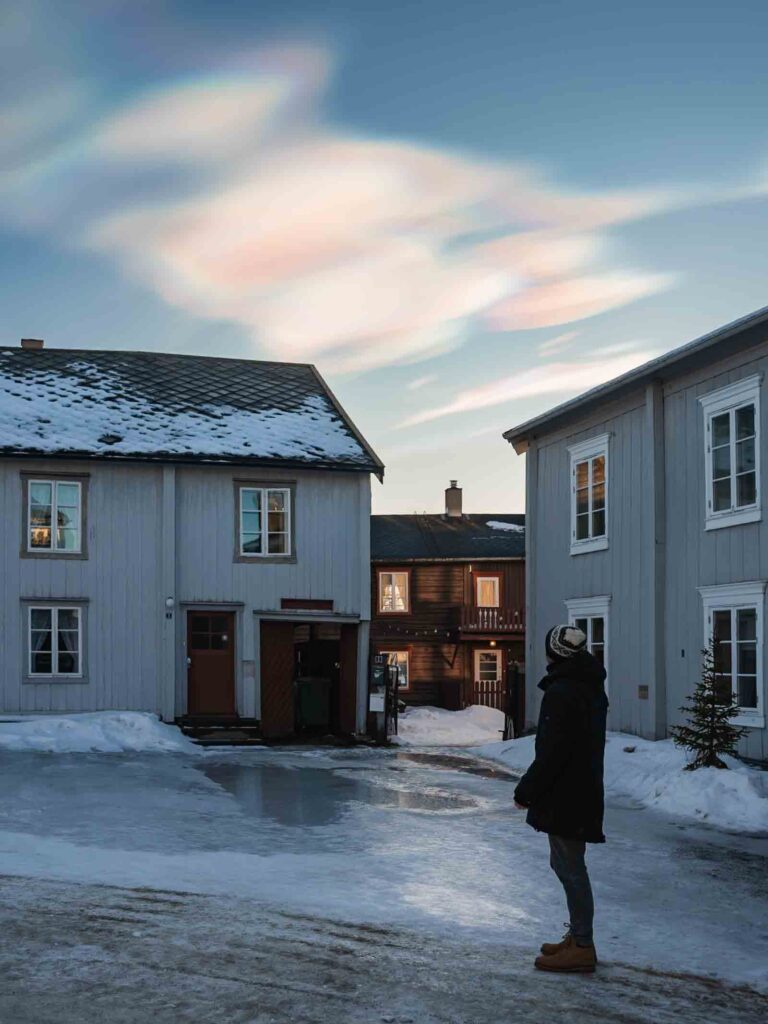 Stratosphärische Wolken in Røros Norwegen